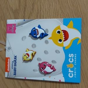 Crocs Jibbitz Charms Nickelodeon Baby Shark